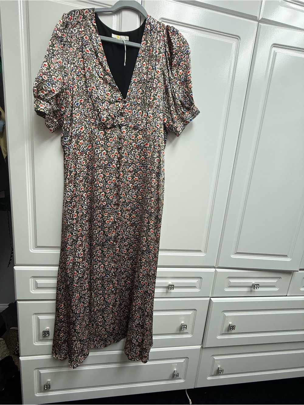 Boden Floral V-Neck Midi Dress in Black and Pink